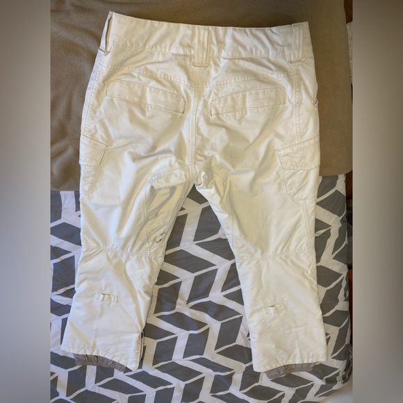 Burton medium Dry Ride Snow Pants - Picture 4 of 5